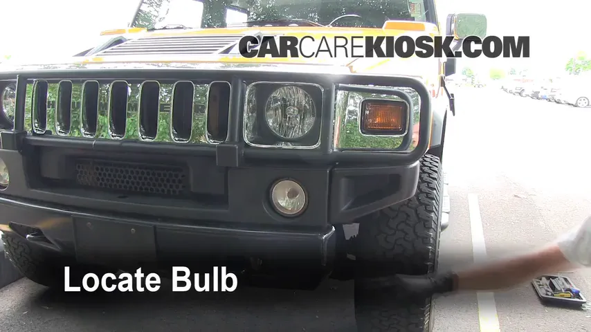 2003 Hummer H2 6.0L V8 Lights Fog Light (replace bulb)
